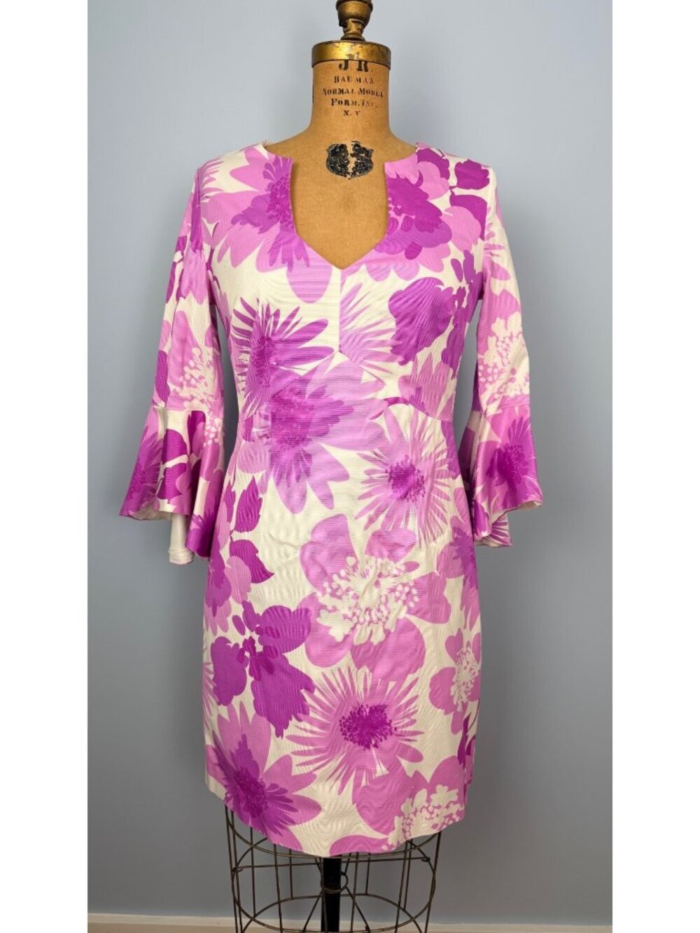 Trina Turk Winnie Sugar Berry Purple Floral Dress Size 8 Bell Sleeves